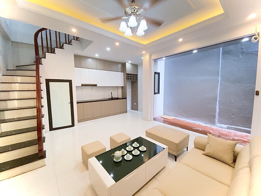 Bán nhà 36m2 Phố Bà Triệu Hà Đông, 5 tầng full nội thất mới. 7 Tỷ. Liên hệ Mr Kiên 0922979333